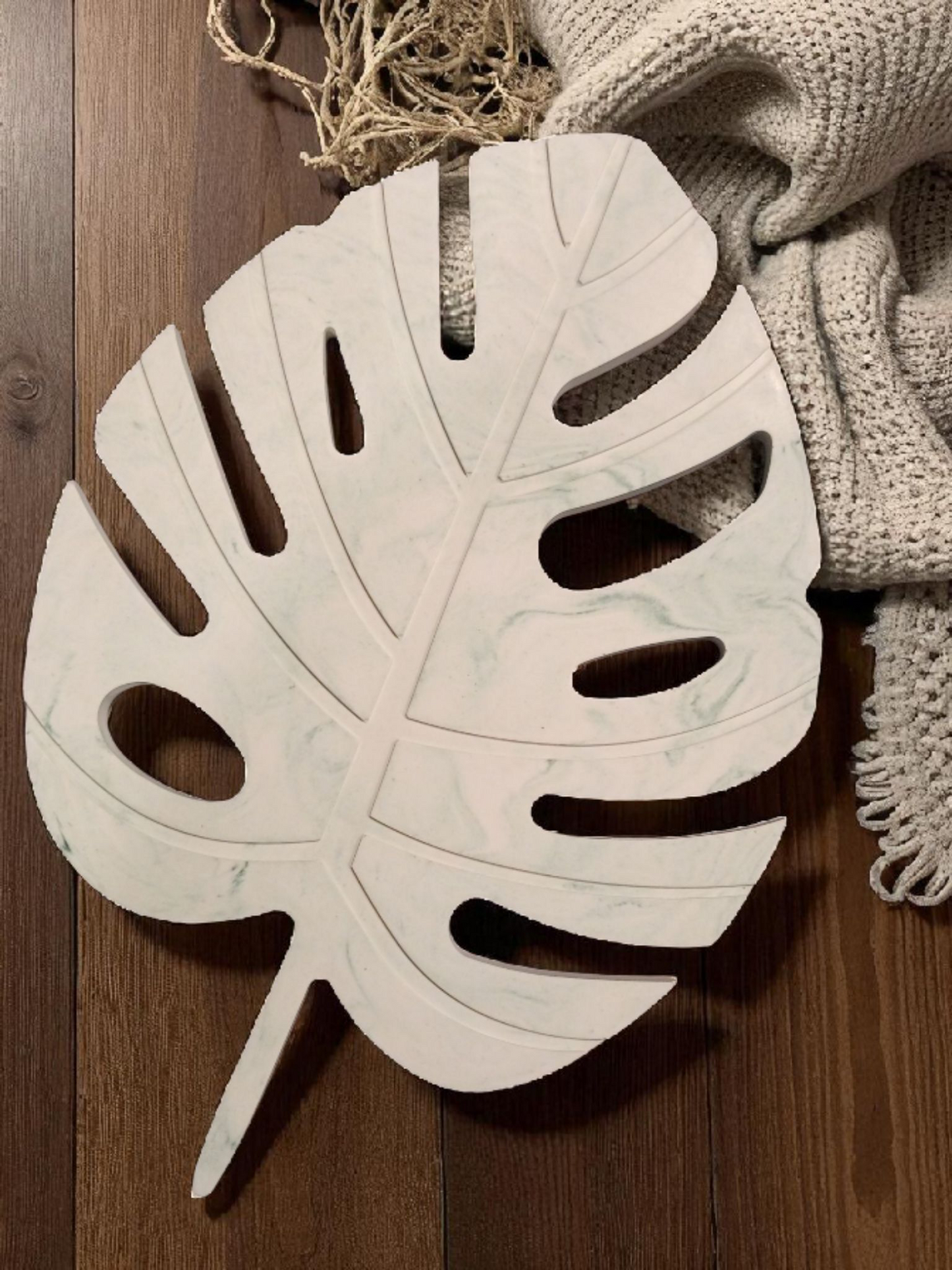 Monstera Tray